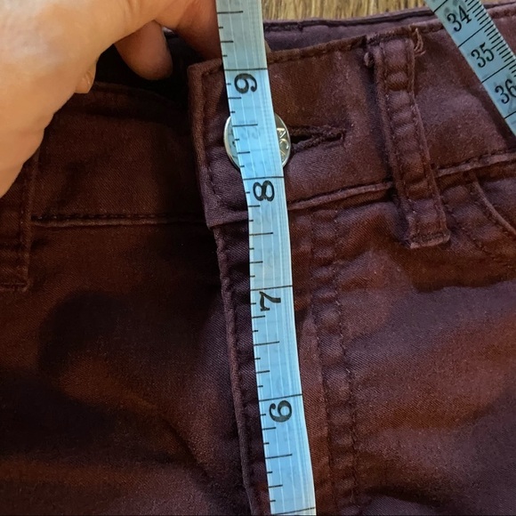 🛍️3/$30 H&M divided high waisted burgundy jeans  in size 4 - Picture 7 of 8